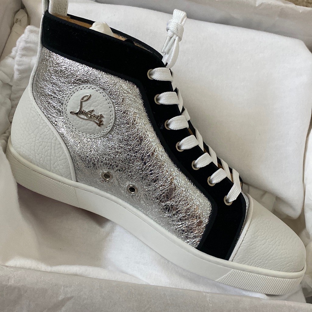 Brand New Christian Louboutin Size 425